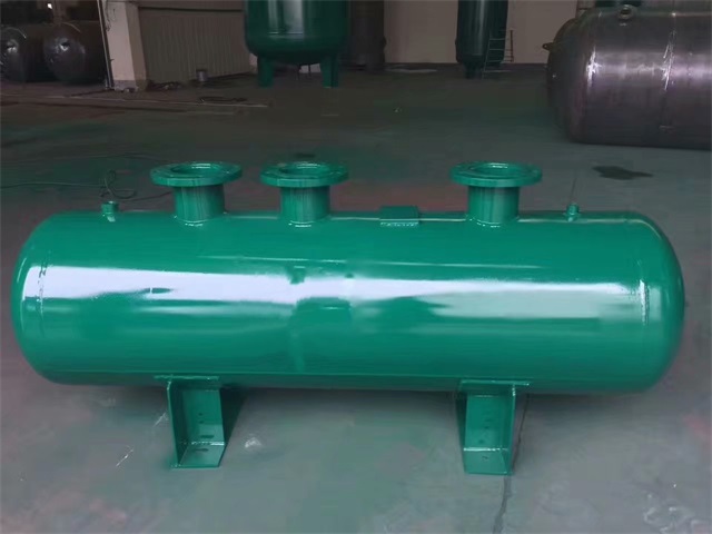 1679991473376569.jpeg 苍南苍南苍南蒸汽分气缸1.jpeg